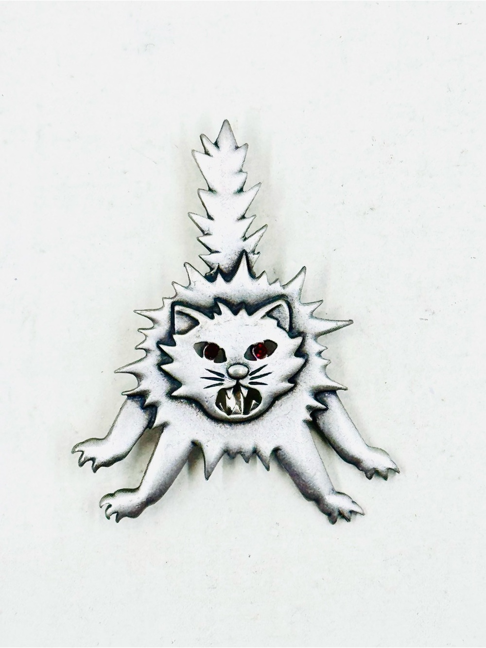JJ Jonette Silver Tone Scaredy Cat Scary Halloween Brooch W/Red Rhinestone Eyes